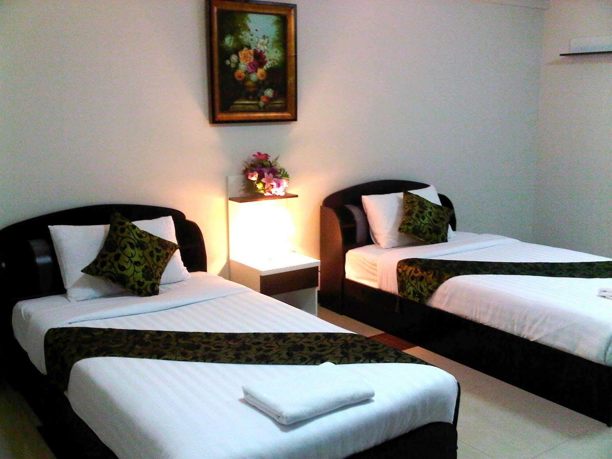 Sp Residence Bangkok Bagian luar foto
