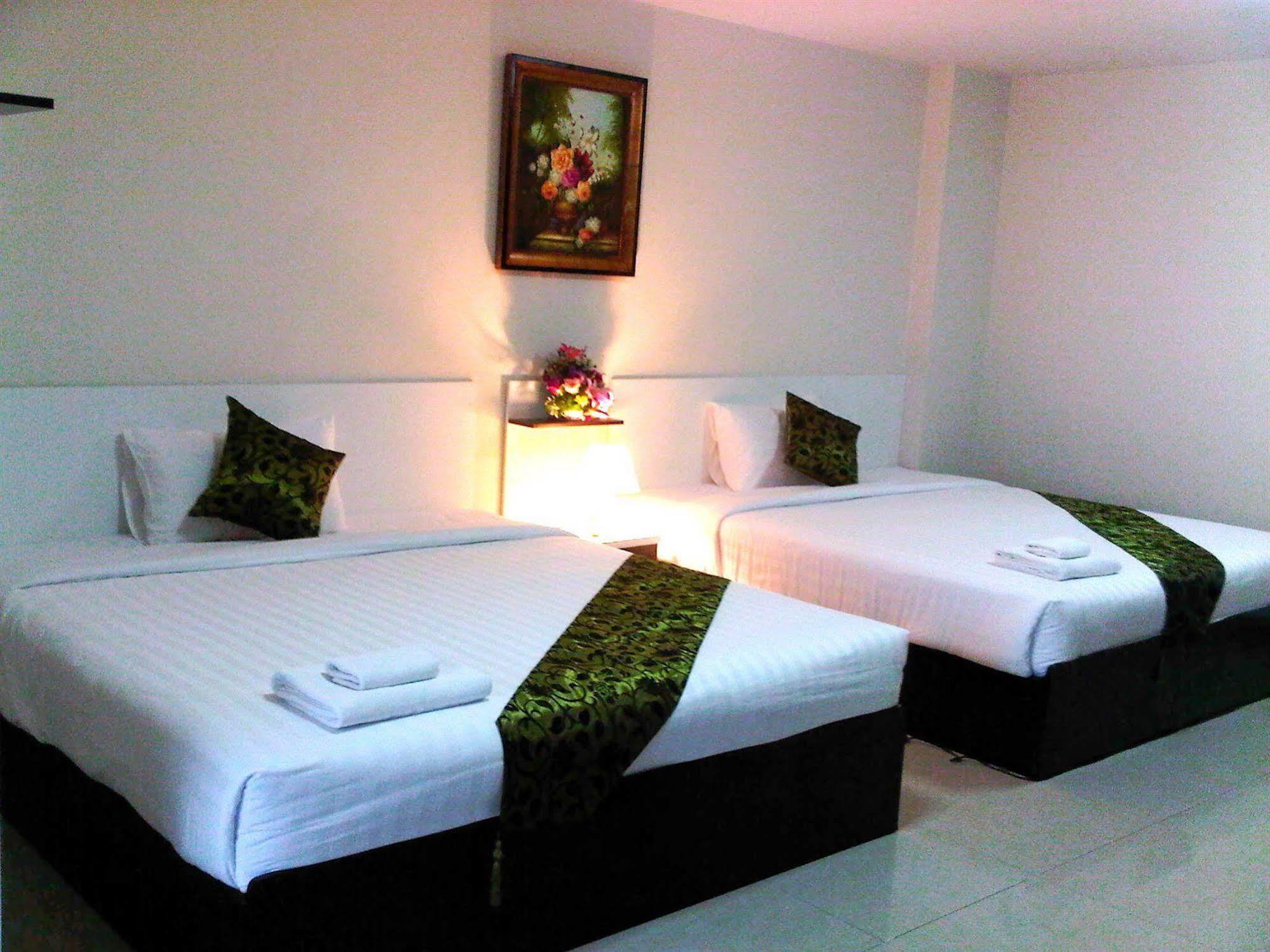 Sp Residence Bangkok Bagian luar foto