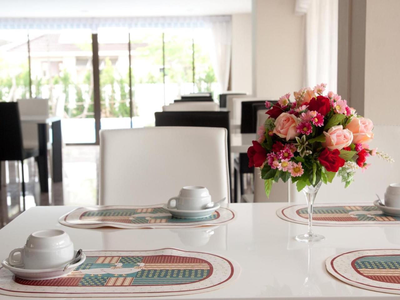 Sp Residence Bangkok Bagian luar foto