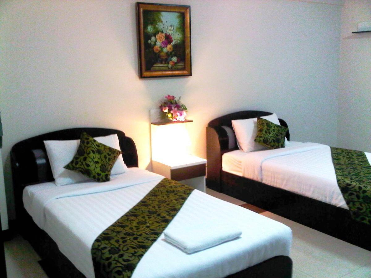 Sp Residence Bangkok Bagian luar foto